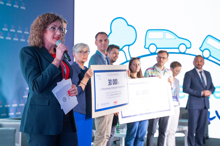 „Niebieskie granty” od Volkswagen Poznań: 60 tysięcy złotych na ochronę środowiska i integrację